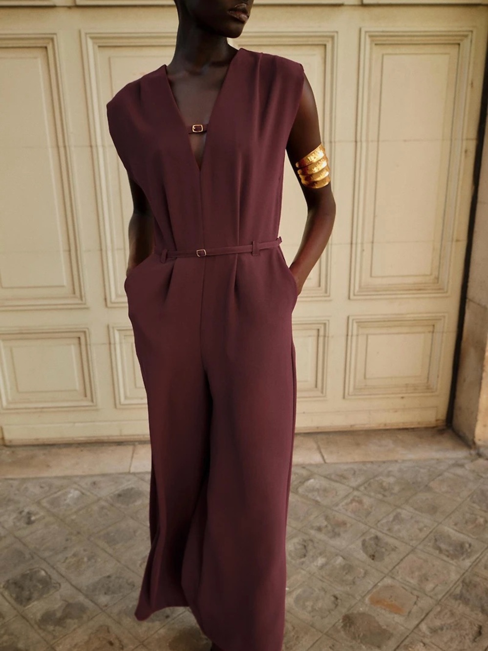Zara Wide-Leg Belted Jumpsuit Maroon Size Small Elegant V-Neck Wide Leg - Picture 2 of 16